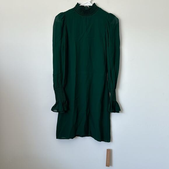 Reformation Archie Dress in Emerald Size: 8 Petite - Picture 4 of 11